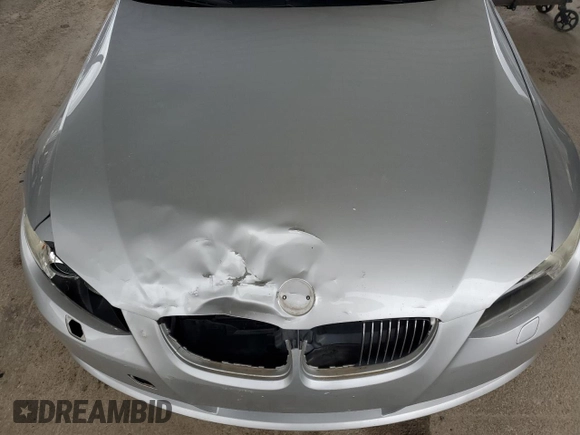 2009 BMW 3 Series 328i z VIN WBAWL13509PX26554, wystawiony jako Copart lot #53809455 z przebiegiem 137 698 mil mil oraz Szkoda całkowita • Salvage title. Historia ofert i sprzedaży dostępna na DreamBid. Obrazek 11.
