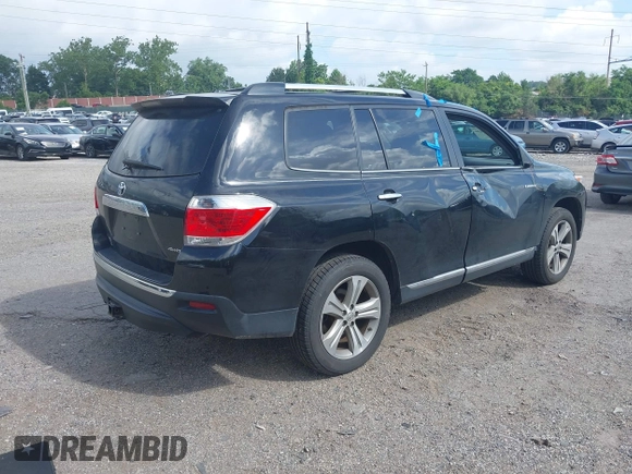2013 Toyota Highlander Limited z VIN 5TDDK3EH4DS195650, wystawiony jako IAAI lot #42667439 z przebiegiem 136 105 mil mil oraz . Historia ofert i sprzedaży dostępna na DreamBid. Obrazek 4.