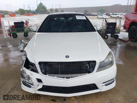 2012 Mercedes-Benz C 250 z VIN WDDGJ4HB9CF750304, wystawiony jako IAAI lot #42232200 z przebiegiem 191 463 mil mil oraz . Historia ofert i sprzedaży dostępna na DreamBid. Obrazek 12.