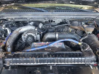 2007 Ford F-250 XL z VIN 1FTSW21P87EA62774, wystawiony jako IAAI lot #41635503 z przebiegiem 141 985 mil mil oraz . Historia ofert i sprzedaży dostępna na DreamBid. Obrazek 10.