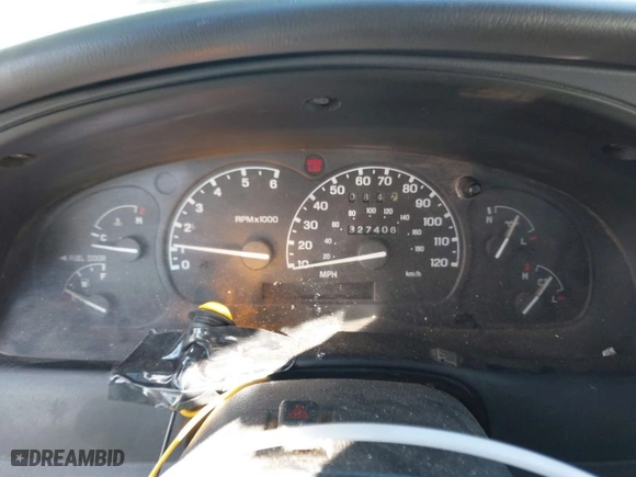1998 Ford Ranger XL with VIN 1FTYR10C2WUC81681, listed as a IAAI auction lot 41622094 with 327,406 mi miles. Bid and sale history available at carsss.com. Image 7.