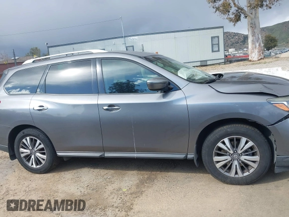 2017 Nissan Pathfinder S with VIN 5N1DR2MN3HC601112, listed as a IAAI auction lot 41949035 with 109,612 mi miles and . Bid and sale history available at DreamBid. Image 13.