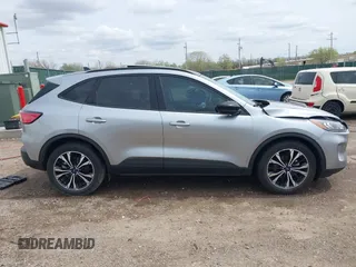 2021 Ford Escape SE Hybrid with VIN 1FMCU0BZ0MUB14085, listed as a IAAI auction lot 41942529 with 34,889 mi miles and . Bid and sale history available at DreamBid. Image 13.