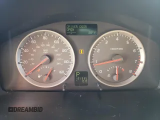 2005 Volvo V50 с VIN YV1MW390452052760, выставлен на аукционе Copart как лот 77257134 с пробегом 121 335 миль миль и Чистый • Clean title. История ставок и продаж доступна на DreamBid. Изображение 9.