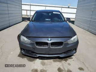 2013 BMW 3 Series 328i xDrive с VIN WBA3B5C55DF597111, выставлен на аукционе Copart как лот 62063575 с пробегом 105 018 миль миль и Чистый • Clean title. История ставок и продаж доступна на DreamBid. Изображение 5.