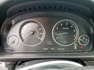 2012 BMW 5 Series 550i z VIN WBAFR9C50CDV58680, wystawiony jako Copart lot #54892735 z przebiegiem 169 263 mil mil oraz Szkoda całkowita • Salvage title. Historia ofert i sprzedaży dostępna na DreamBid. Obrazek 9.