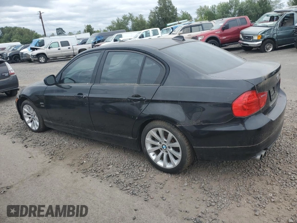 2011 BMW 3 Series 328i xDrive z VIN WBAPK5C59BA995157, wystawiony jako Copart lot #61009055 z przebiegiem 112 455 mil mil oraz Szkoda całkowita • Salvage title. Historia ofert i sprzedaży dostępna na DreamBid. Obrazek 2.