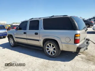 2005 Chevrolet Suburban LT with VIN 3GNEC16Z45G122007, listed as a Copart auction lot 71534714 with 182,634 mi miles and Salvage Title. Bid and sale history available at carsss.com. Image 2.