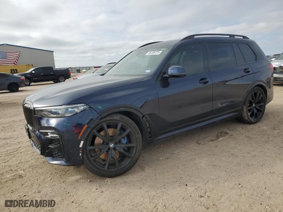 2022 BMW X7 M50i with VIN 5UXCX6C00N9L56814, listed as a Copart auction lot 46108725 with 35,216 mi miles and Salvage Title. Bid and sale history available at carsss.com. Image 1.