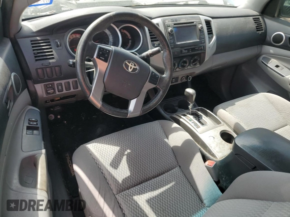 2013 Toyota Tacoma z VIN 5TFTX4CN8DX026544, wystawiony jako Copart lot #55594395 z przebiegiem 232 853 mil mil oraz Szkoda całkowita • Salvage title. Historia ofert i sprzedaży dostępna na DreamBid. Obrazek 8.