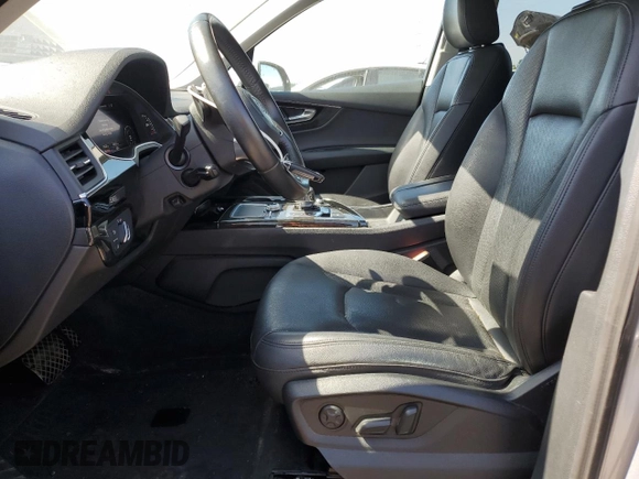 2017 Audi Q7 Premium Plus z VIN WA1LAAF79HD039916, wystawiony jako Copart lot #62238335 z przebiegiem 71 637 mil mil oraz Szkoda całkowita • Salvage title. Historia ofert i sprzedaży dostępna na DreamBid. Obrazek 7.