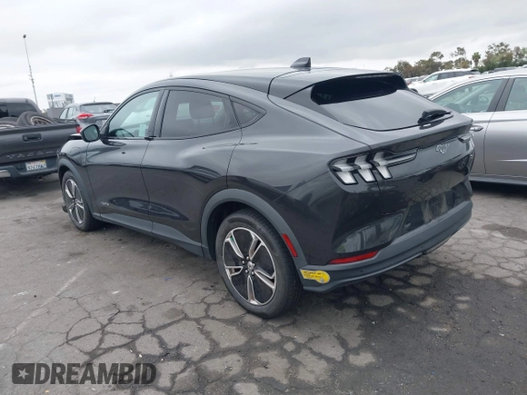 2022 Ford Mustang Mach-E Select z VIN 3FMTK1RM3NMA25588, wystawiony jako IAAI lot #42181256 z przebiegiem 44 753 mil mil oraz . Historia ofert i sprzedaży dostępna na DreamBid. Obrazek 3.
