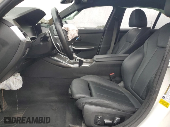 2020 BMW 3 Series 330i z VIN WBA5R1C05LFH39573, wystawiony jako Copart lot #54557935 z przebiegiem Nie podano mil oraz Szkoda całkowita • Salvage title. Historia ofert i sprzedaży dostępna na DreamBid. Obrazek 7.