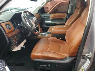 2015 Toyota Tundra Platinum z VIN 5TFAY5F16FX452447, wystawiony jako Copart lot #47127075 z przebiegiem 98 321 mil mil oraz Szkoda całkowita • Salvage title. Historia ofert i sprzedaży dostępna na DreamBid. Obrazek 7.
