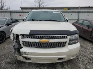 2012 Chevrolet Avalanche LTZ with VIN 3GNTKGE7XCG281513, listed as a Copart auction lot 48007475 with 205,791 mi miles and Salvage title. Bid and sale history available at DreamBid. Image 5.