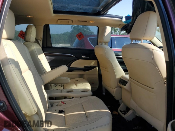 2015 Toyota Highlander Limited с VIN 5TDDKRFH3FS151806, выставлен на аукционе Copart как лот 61661905 с пробегом 32 370 миль миль и Списание • Salvage title. История ставок и продаж доступна на DreamBid. Изображение 11.
