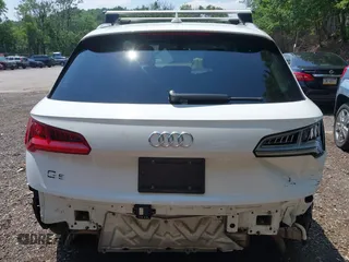 2020 Audi Q5 Premium Plus with VIN WA1E2AFY8L2049128, listed as a IAAI auction lot 42376021 with 65,498 mi miles and . Bid and sale history available at DreamBid. Image 17.