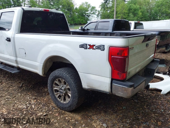 2021 Ford F-250 XL with VIN 1FT7W2BT4MED42592, listed as a IAAI auction lot 42219340 with 133,093 mi miles and . Bid and sale history available at DreamBid. Image 3.