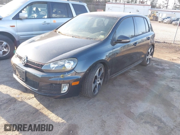 2011 Volkswagen GTI z VIN WVWGV7AJ5BW143557, wystawiony jako IAAI lot #41894084 z przebiegiem 58 422 mil mil oraz . Historia ofert i sprzedaży dostępna na DreamBid. Obrazek 2.