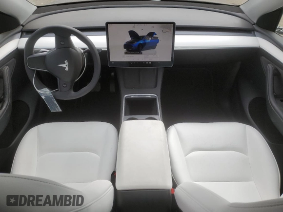 2024 Tesla Model Y with VIN 7SAYGDED3RF118546, listed as a Copart auction lot 56573375 with 4,760 mi miles and Salvage title. Bid and sale history available at DreamBid. Image 8.