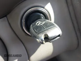 2001 Mercedes-Benz CLK 320/430 z VIN WDBLJ65GX1F164842, wystawiony jako IAAI lot #42438009 z przebiegiem Nie podano mil oraz . Historia ofert i sprzedaży dostępna na DreamBid. Obrazek 11.