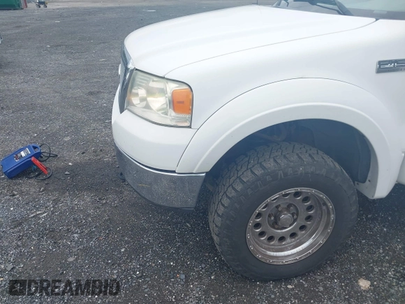 2007 Ford F-150 XLT z VIN 1FTPX14V57NA22062, wystawiony jako IAAI lot #42647901 z przebiegiem 159 882 mil mil oraz . Historia ofert i sprzedaży dostępna na DreamBid. Obrazek 6.