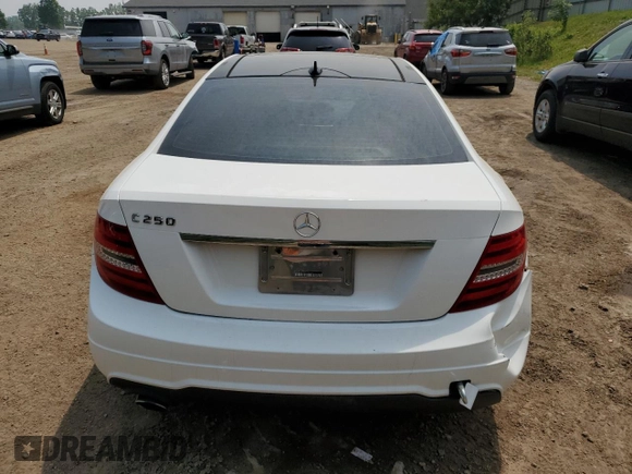 2015 Mercedes-Benz C 250 with VIN WDDGJ4HB4FG366249, listed as a Copart auction lot 59894625 with 92,439 mi miles and Clean title. Bid and sale history available at DreamBid. Image 6.