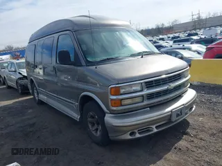 2002 Chevrolet Express with VIN 1GBFG15R021183484, listed as a IAAI auction lot 41622469 with 145,407 mi miles. Bid and sale history available at carsss.com. Image 1.