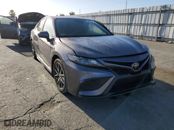 2021 Toyota Camry SE Nightshade with VIN 4T1T11AK6MU495105, listed as a Copart auction lot 58915724 with 27,714 mi miles and Salvage Title. Bid and sale history available at carsss.com. Image 4.