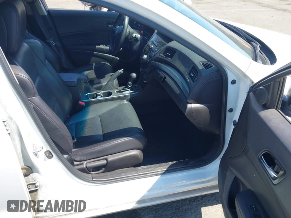 2013 Acura ILX Premium z VIN 19VDE1F54DE010709, wystawiony jako IAAI lot #42433260 z przebiegiem 243 436 mil mil oraz . Historia ofert i sprzedaży dostępna na DreamBid. Obrazek 5.