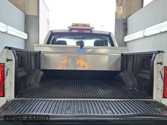 2016 Ford F-150 XL with VIN 1FTMF1E87GFB29378, listed as a IAAI auction lot 42619547 with 153,249 mi miles and . Bid and sale history available at DreamBid. Image 9.