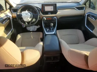 2019 Toyota RAV4 XLE with VIN 2T3W1RFV3KW014147, listed as a Copart auction lot 46943675 with 70,850 mi miles and Salvage Title. Bid and sale history available at DreamBid. Image 8.