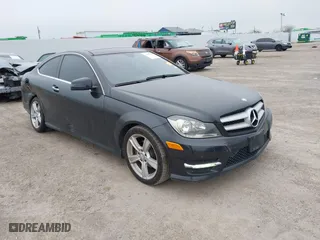 2013 Mercedes-Benz C-Class C 250 with VIN WDDGJ4HB9DG052612, listed as a IAAI auction lot 41489650 with 117,849 mi miles. Bid and sale history available at carsss.com. Image 1.