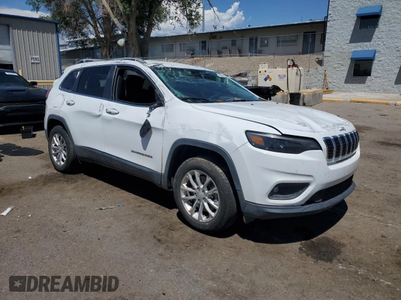 2019 Jeep Cherokee Latitude с VIN 1C4PJLCB5KD232681, выставлен на аукционе Copart как лот 60641735 с пробегом 52 979 миль миль и Списание • Salvage title. История ставок и продаж доступна на DreamBid. Изображение 4.