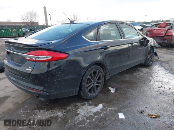 2018 Ford Fusion SE with VIN 3FA6P0HD1JR264641, listed as a IAAI auction lot 41366906 with 116,785 mi miles. Bid and sale history available at carsss.com. Image 4.