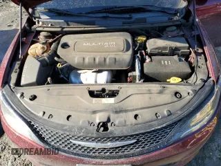 2016 Chrysler 200 S z VIN 1C3CCCBB0GN138790, wystawiony jako Copart lot #88799325 z przebiegiem 120 766 mil mil oraz Szkoda całkowita • Salvage title. Historia ofert i sprzedaży dostępna na DreamBid. Obrazek 11.
