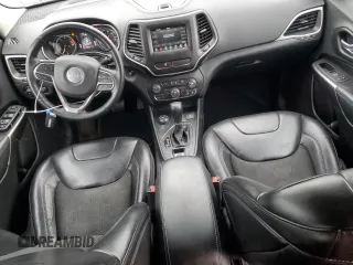 2019 Jeep Cherokee Latitude Plus with VIN 1C4PJMLB7KD442298, listed as a Copart auction lot 86819504 with 62,525 mi miles and Salvage title. Bid and sale history available at DreamBid. Image 8.
