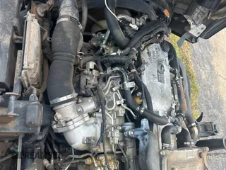 2011 Isuzu NRR IBT с VIN JALE5W169B7900028, выставлен на аукционе Copart как лот 60338775 с пробегом 415 661 миль миль и Чистый • Clean title. История ставок и продаж доступна на DreamBid. Изображение 7.