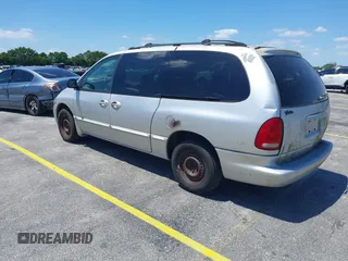 2000 Chrysler Town & Country LX с VIN 1C4GP44G2YB633690, выставлен на аукционе IAAI как лот 42025934 с пробегом Не указан миль и . История ставок и продаж доступна на DreamBid. Изображение 3.