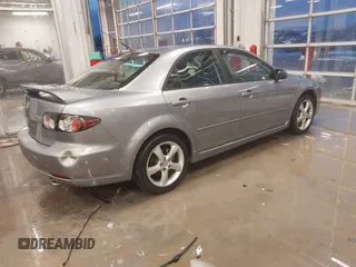 2008 Mazda 6 i Sport VE with VIN 1YVHP80C385M19167, listed as a IAAI auction lot 41282729 with 203,185 mi miles. Bid and sale history available at carsss.com. Image 4.