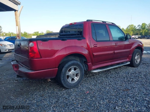 2004 Ford Explorer Sport Trac XLS with VIN 1FMZU67KX4UA61310, listed as a IAAI auction lot 41960362 with 113,889 mi miles. Bid and sale history available at carsss.com. Image 4.