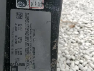 2016 Chevrolet Camaro 1SS z VIN 1G1FE1R72G0130558, wystawiony jako Copart lot #50904695 z przebiegiem Nie podano mil oraz Szkoda całkowita • Salvage title. Historia ofert i sprzedaży dostępna na DreamBid. Obrazek 13.