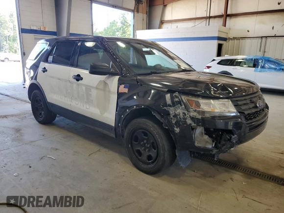 2019 Ford Police Interceptor Utility z VIN 1FM5K8AR9KGB23653, wystawiony jako Copart lot #58393095 z przebiegiem Nie podano mil oraz Tytuł czysty. Historia ofert i sprzedaży dostępna na DreamBid. Obrazek 4.