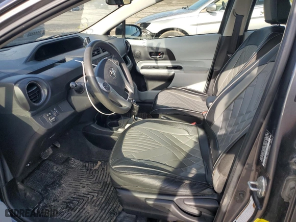 2014 Toyota Prius c One with VIN JTDKDTB31E1563243, listed as a Copart auction lot 54044525 with 130,652 mi miles and Clean Title. Bid and sale history available at carsss.com. Image 7.