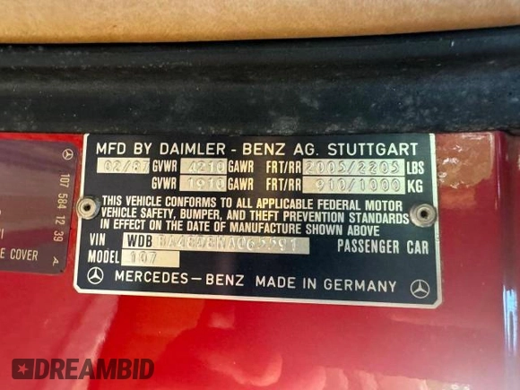 1987 Mercedes-Benz 560 SL z VIN WDBBA48D8HA065591, wystawiony jako Copart lot #73538474 z przebiegiem 119 516 mil mil oraz Czysty tytuł • Clean title. Historia ofert i sprzedaży dostępna na DreamBid. Obrazek 10.