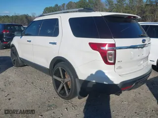 2014 Ford Explorer XLT with VIN 1FM5K8D8XEGA67150, listed as a IAAI auction lot 41731862 with 246,182 mi miles. Bid and sale history available at carsss.com. Image 3.