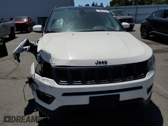 2020 Jeep Compass Latitude with VIN 3C4NJCBB8LT257630, listed as a Copart auction lot 58979745 with 128,196 mi miles and Salvage title. Bid and sale history available at DreamBid. Image 5.