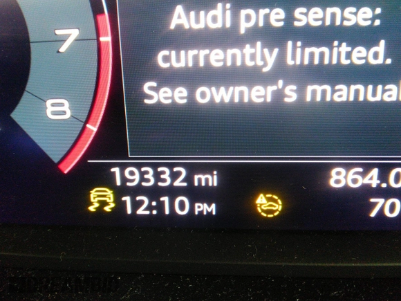 2022 Audi Q3 S line Premium Plus with VIN WA1EECF31N1045258, listed as a IAAI auction lot 42299558 with 19,332 mi miles and . Bid and sale history available at DreamBid. Image 15.