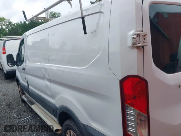 2015 Ford Transit Cargo with VIN 1FTNR1ZM8FKA34322, listed as a IAAI auction lot 42626921 with 162,924 mi miles and . Bid and sale history available at DreamBid. Image 3.