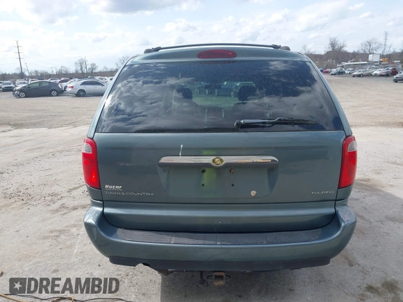 2006 Chrysler Town & Country LWB Touring with VIN 2A4GP54LX6R693048, listed as a IAAI auction lot 41887949 with 187,000 mi miles. Bid and sale history available at carsss.com. Image 16.
